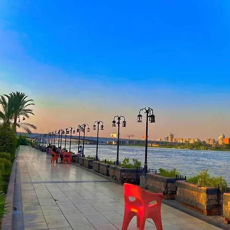 Charm Apartment Beside Nile River Cairo Exterior photo