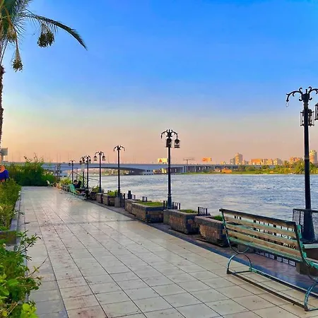 Charm Apartment Beside Nile River Cairo Exterior photo